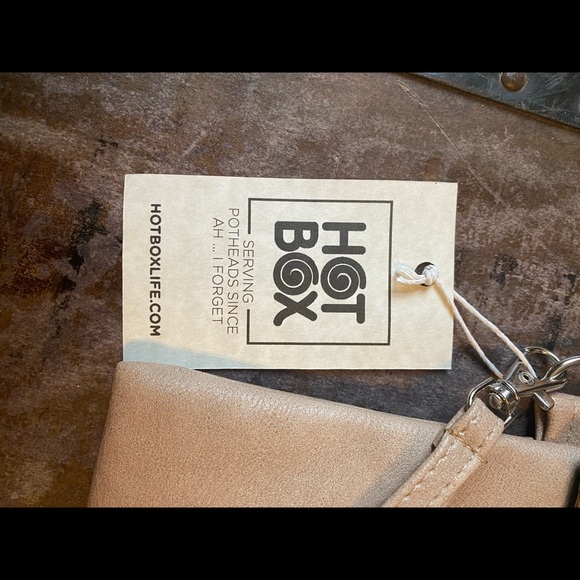 NWT - Burgundy Vegan Leather Smell-proof Clutch  - - stash bag - make-up… - Picture 9 of 9